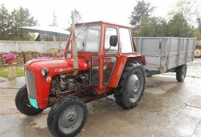 Traktor IMT 533