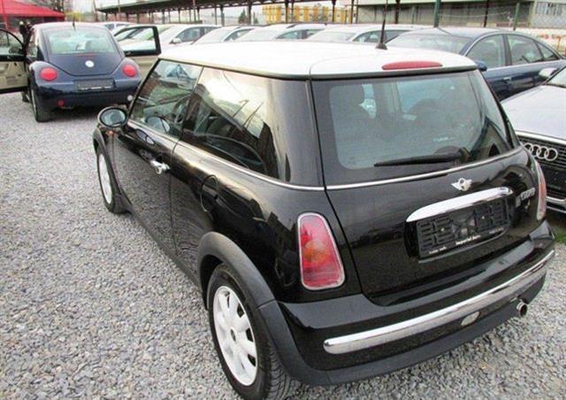 Mini-Cooper-1-6-16v--02
