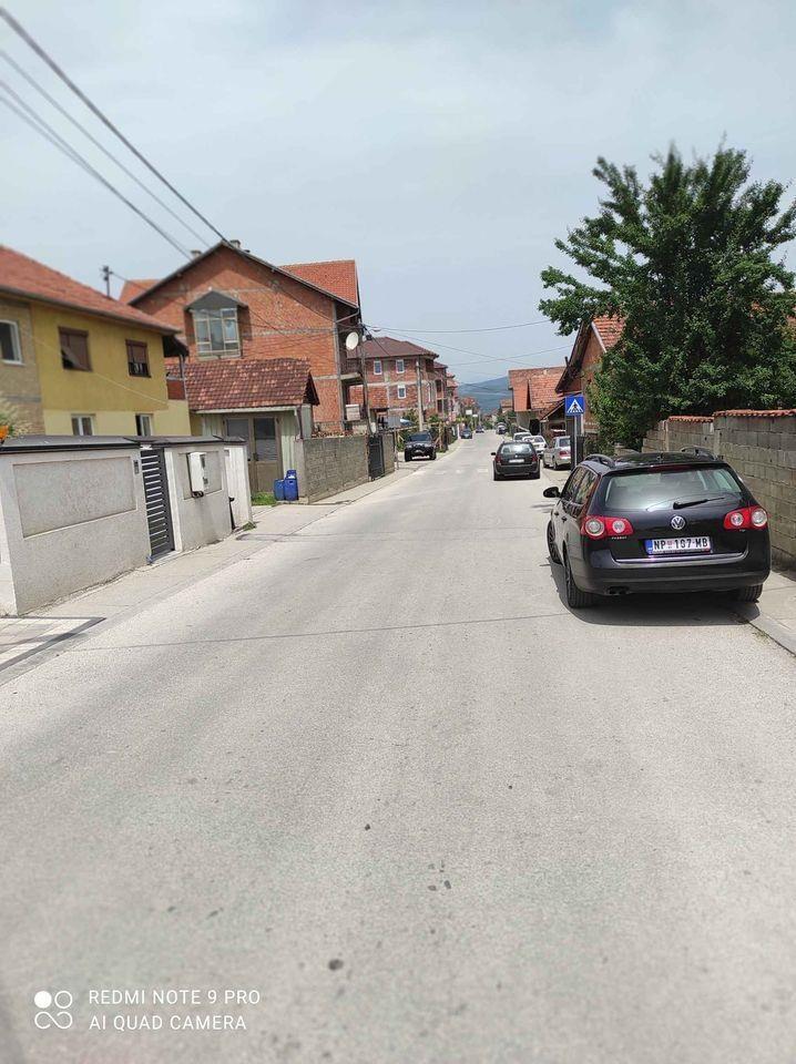 Plac-na-prodaju