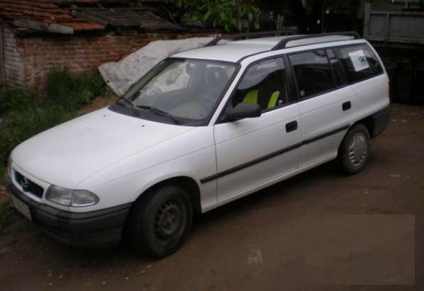Opel Astra 1.4F -97