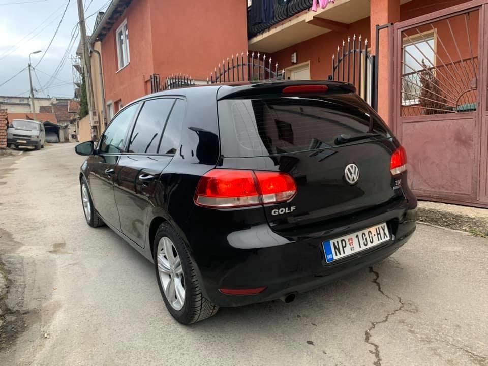 VW-Golf-6-1-6TDI-2011-