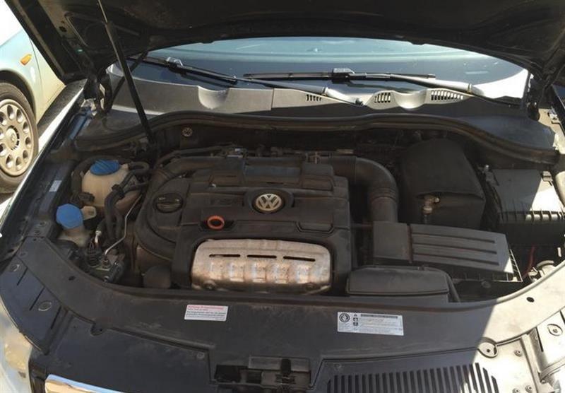 VW-Passat-B6--10
