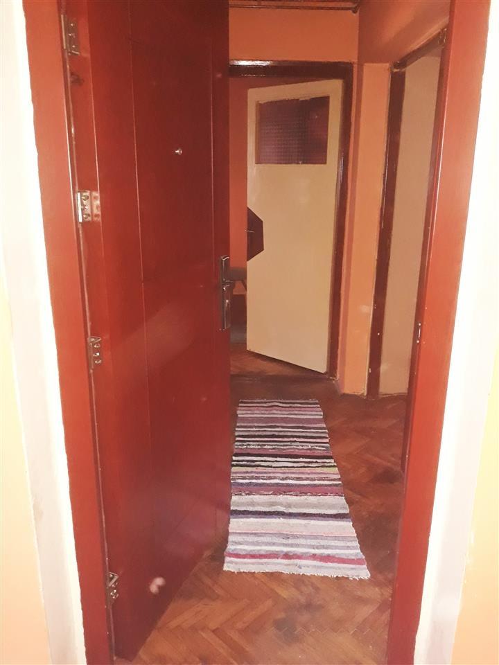 Prodajem-odlican-stan-u-centru-Uzica