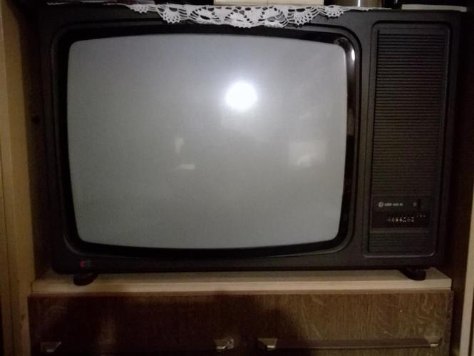 Stari TV Ei iz 1985