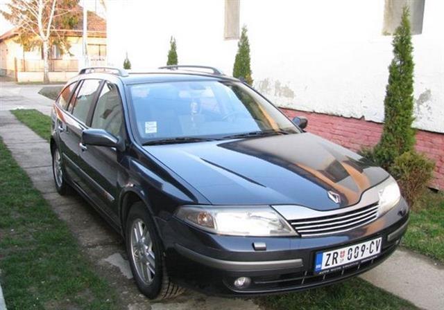 Renault-Laguna--04