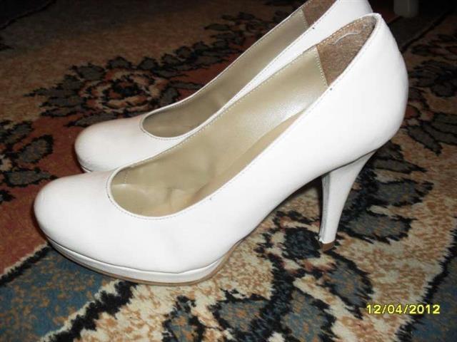 Bele cipelice br. 36