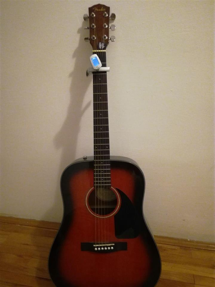 Akusticna-gitara-Fender