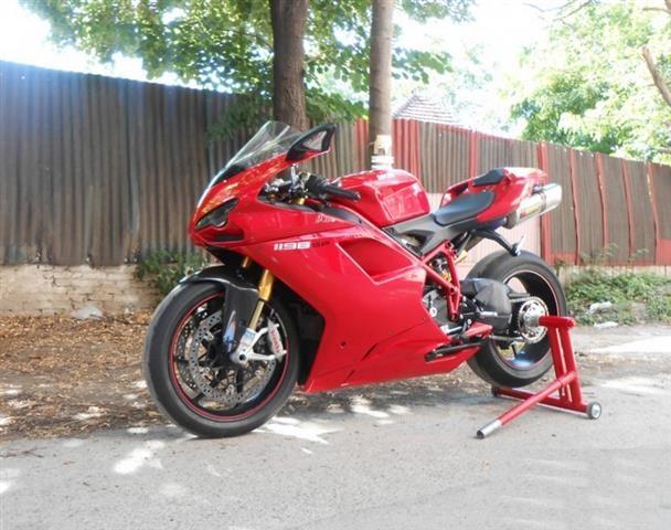 Ducati 1198 SP 2011