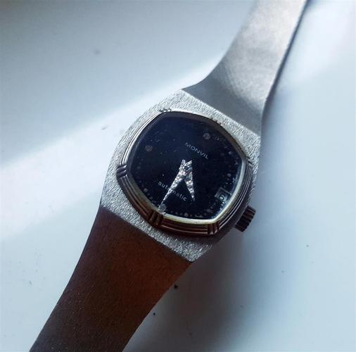 SKUPOCEN SAT - Zenski Model - MONVIL Automatic!