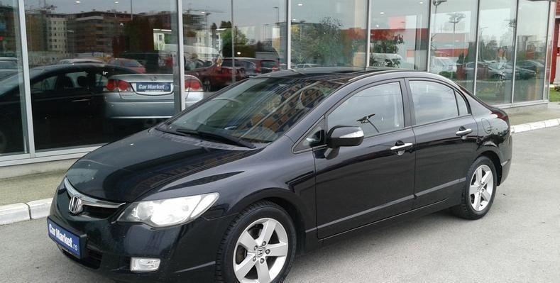 Honda-Civic-1-8-ES--07