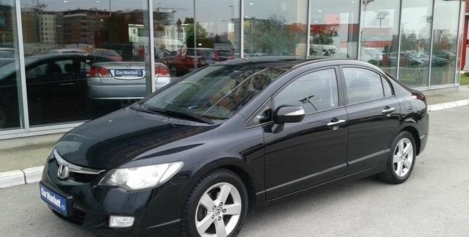 Honda Civic 1.8 ES -07