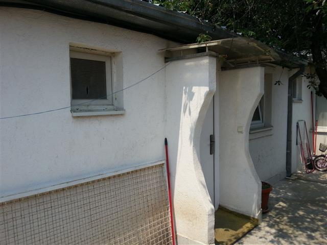Stan-42m2-u-Zemun-grmecka