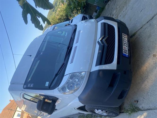 Prodajem kombi