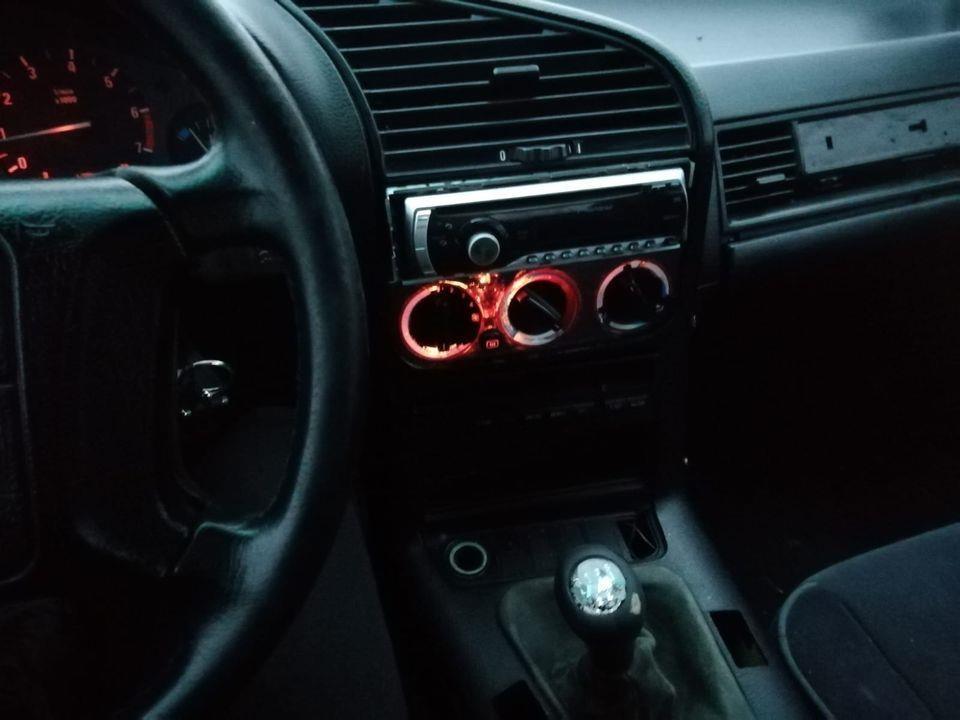 BMW-318