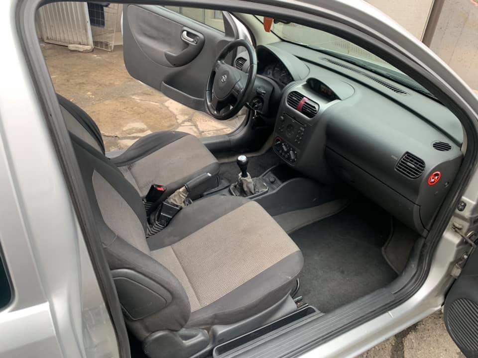 Opel-Corsa-C-1-3cdti-2004-god-