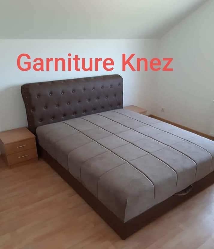 Garniture-Knez