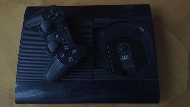 Prodajem PlayStation 3