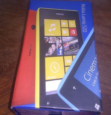 NOKIA Lumia 520