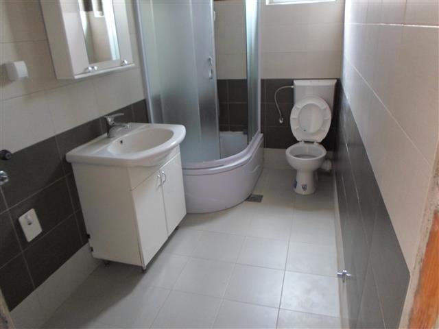 Trosoban-nov-stan-uknjizen-100m2-hitno