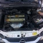 Opel-vektra-b-karavan-1-8-cdx