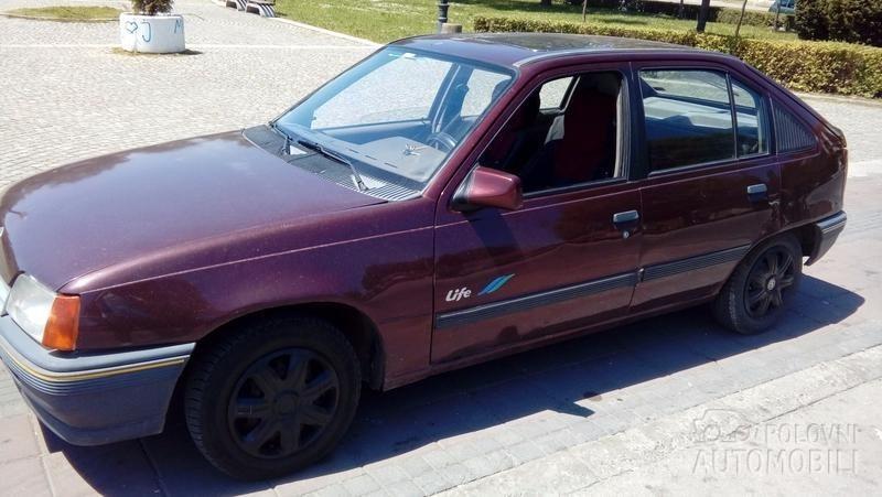 opel-kadett-suza-1990