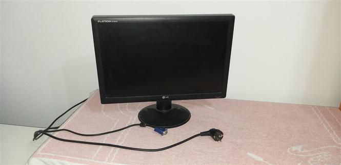 Monitor 19"