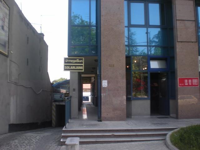 Auto delovi