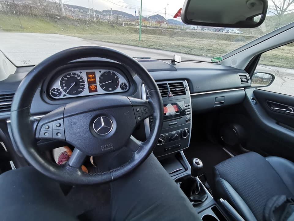 Mercedes-b170