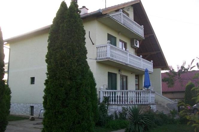 Kuca od 500m2 Sombor