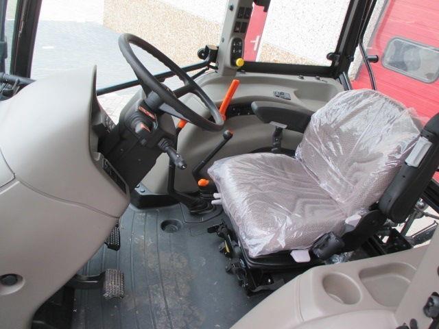 TRAKTOR-CASE-IH-JXU-115