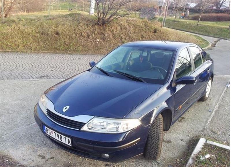 Renault-Laguna-1-6--01
