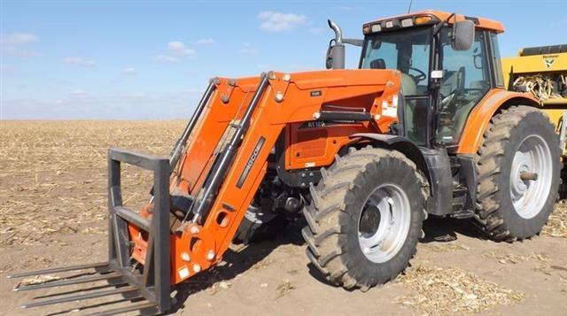 AGCO-RT120A-traktor