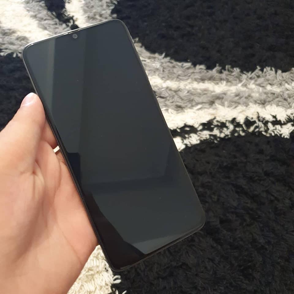 Samsung-Galaxy-A70-Black