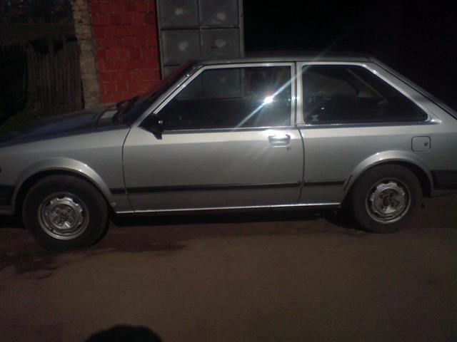 Mazda-323--84