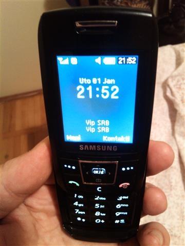 Samsung E250i , extra stanje , sim free