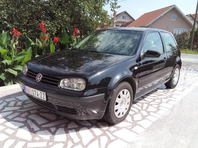 VW Golf 4