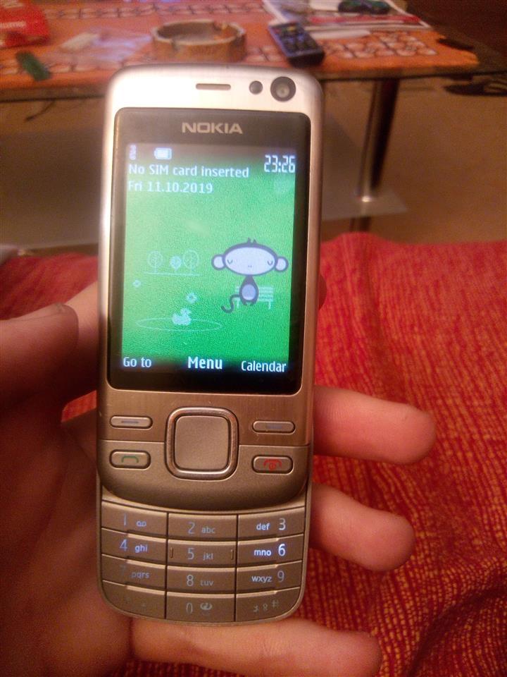 Prodaje-se-nokia-6600i-slide