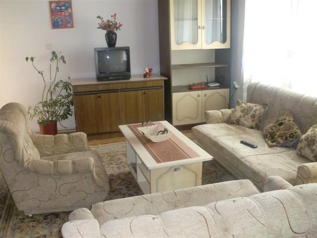 Izdajem sobe i apartman u Ohrid