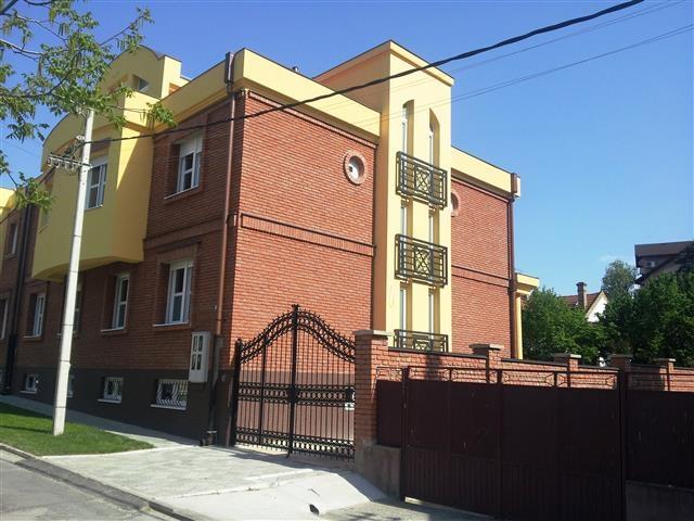 Kuca-530m2-u-blizini-hotela-Park-