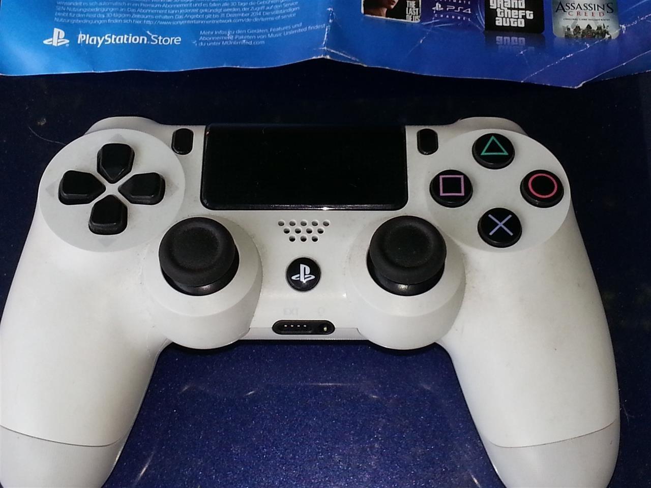 SONY-PLAYSTATION-4