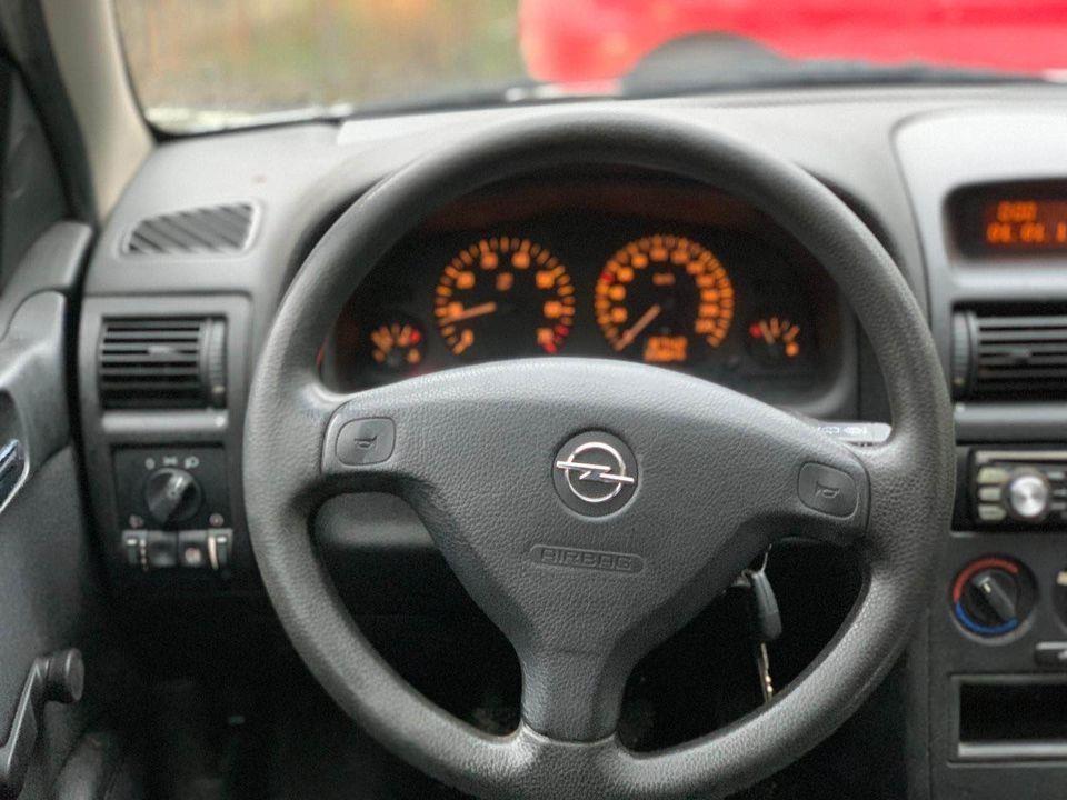 Opel-Astra-1-2-Benzin-2002god---