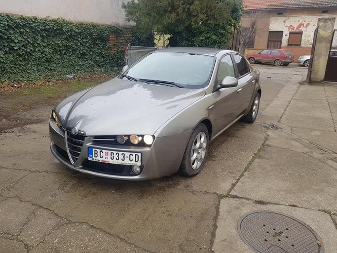 Alfa Romeo 159 JTDm (2009. god)