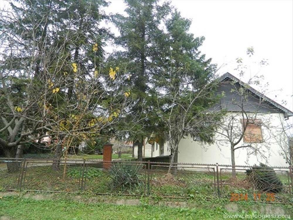 Kuca-Beli-Potok-ispod-same-Avale-centar-povoljno