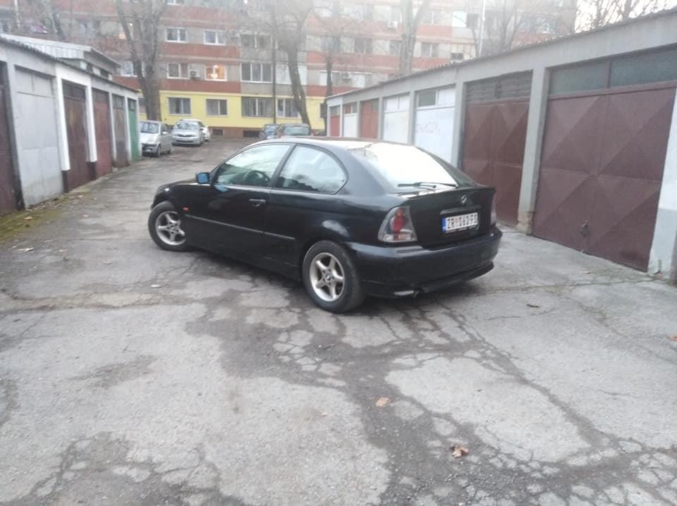 BMW-Compact-e46-2002god