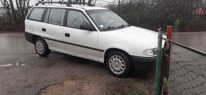 Opel astra