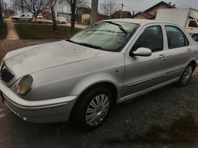 Lancia Libra