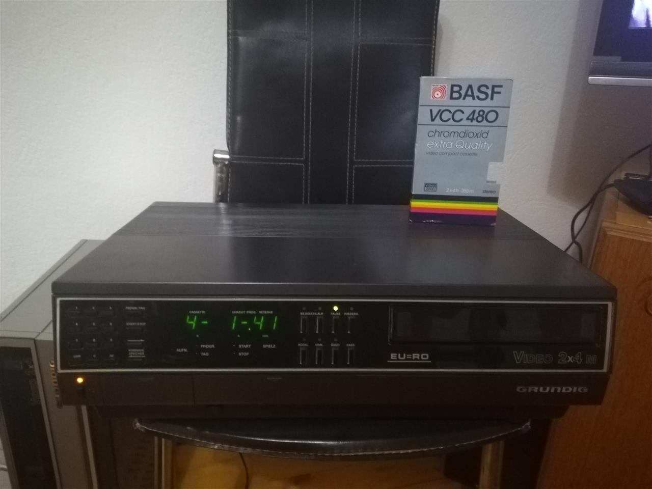 Grundig-2x4-m