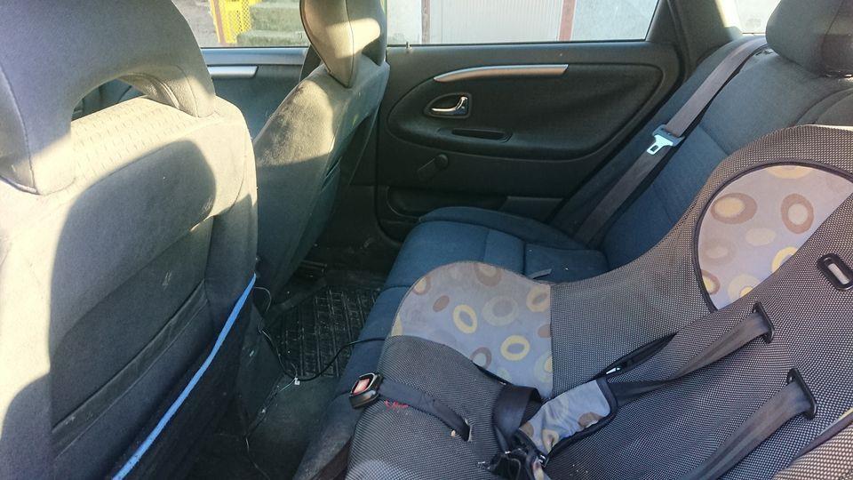 Volvo-v40-2002