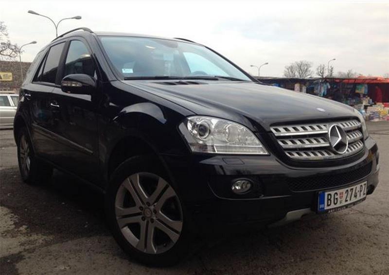 Mercedes-Benz-ML320-cdi--06
