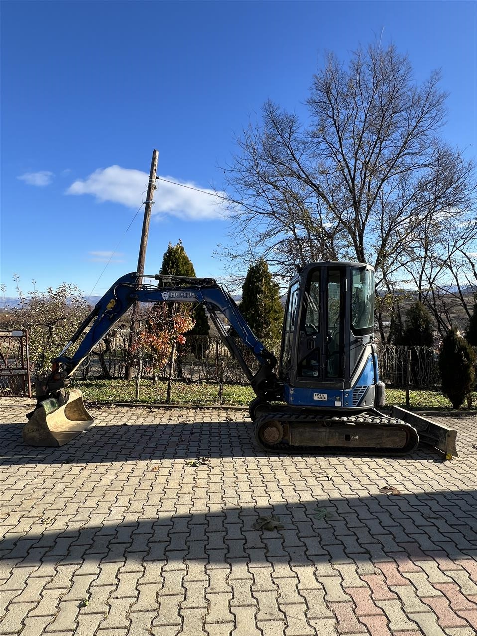 Hitachi-Zx33